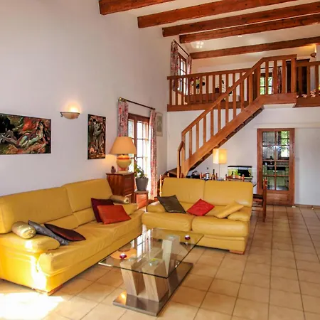 Дом отдыха Maison Provencale Saint-Sernin (Ardeche)