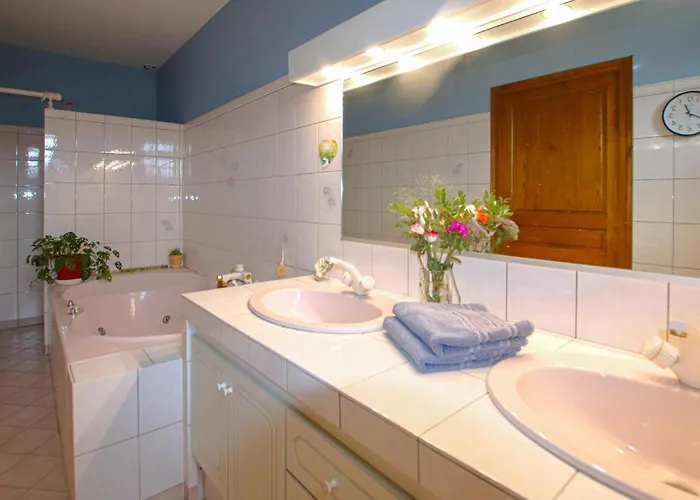 Holiday home Maison Provencale Saint-Sernin (Ardeche)